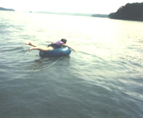 water.jpg (18193 bytes)